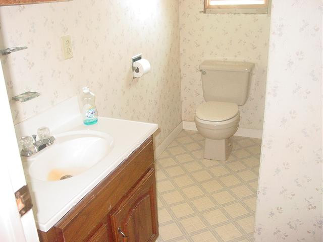 711 Old Trail Road Mohawk, NY 12068 - Photo 4 of 4 Photo 4