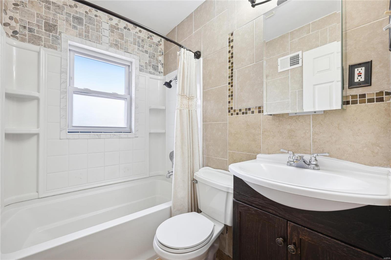 615 Pine Street St. Charles, MO 63301 - Photo 10 of 21