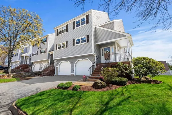 $609,900 | 2 Countryside Lane, Unit 1301, Salem, MA 01970