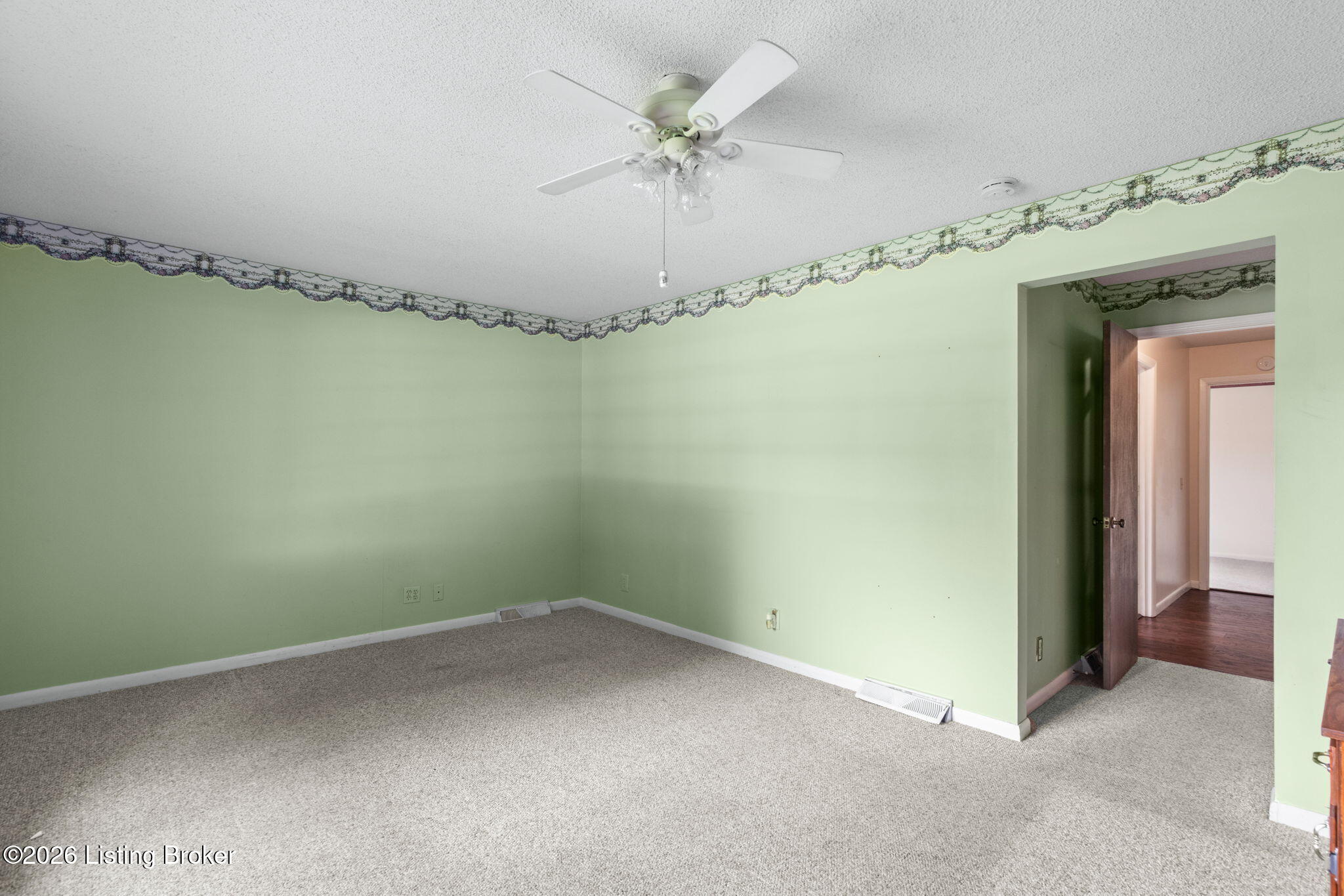 2147 New Glendale Road Elizabethtown, KY 42701 - Photo 34 of 47 33-web-or-mls-4F0A3656