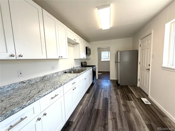$2,300 | 9041 Clarkson Street, Thornton, CO 80229