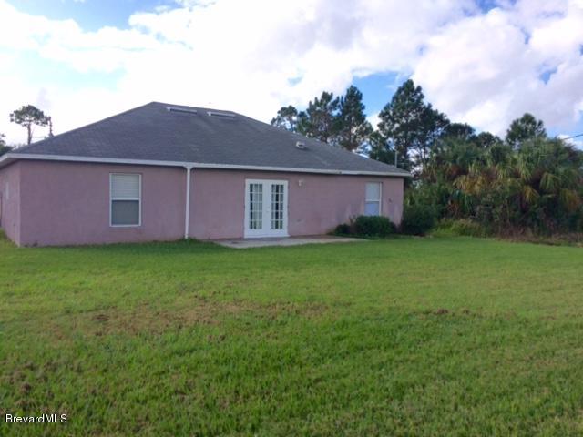 459 Old Road Palm Bay, FL 32908 - Photo 3 of 16 Patio