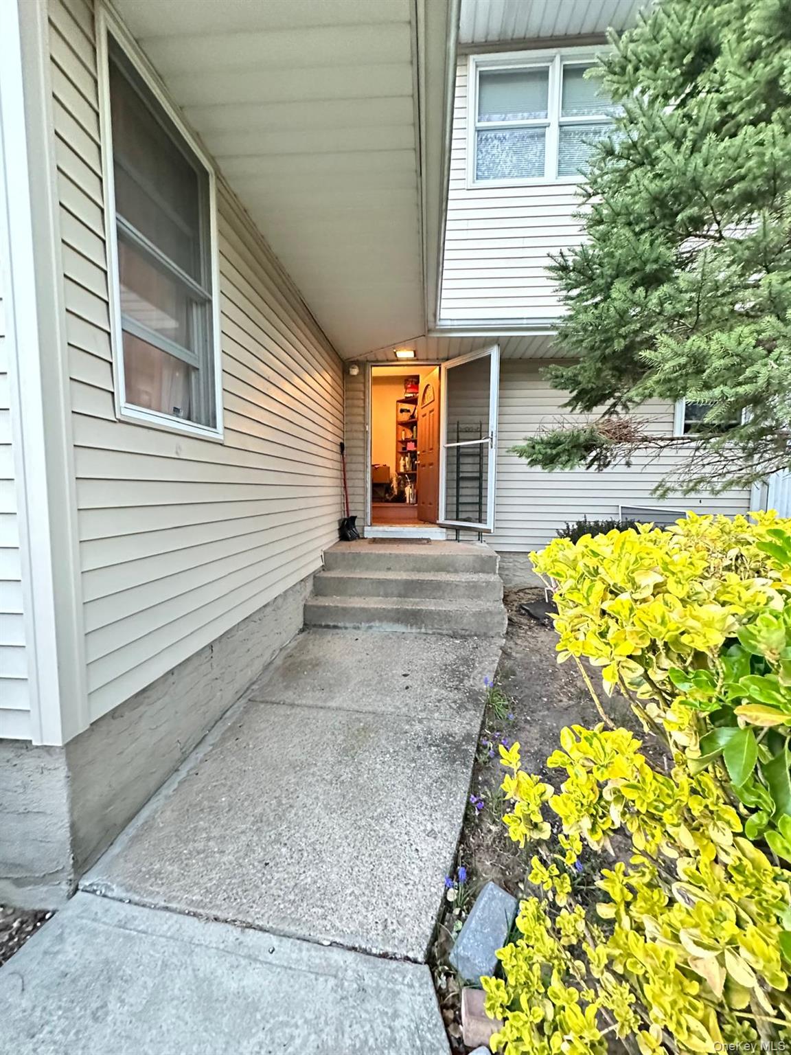 76 Jay Road Centereach, NY 11720 - Photo 25 of 37 Second floor private entrance.