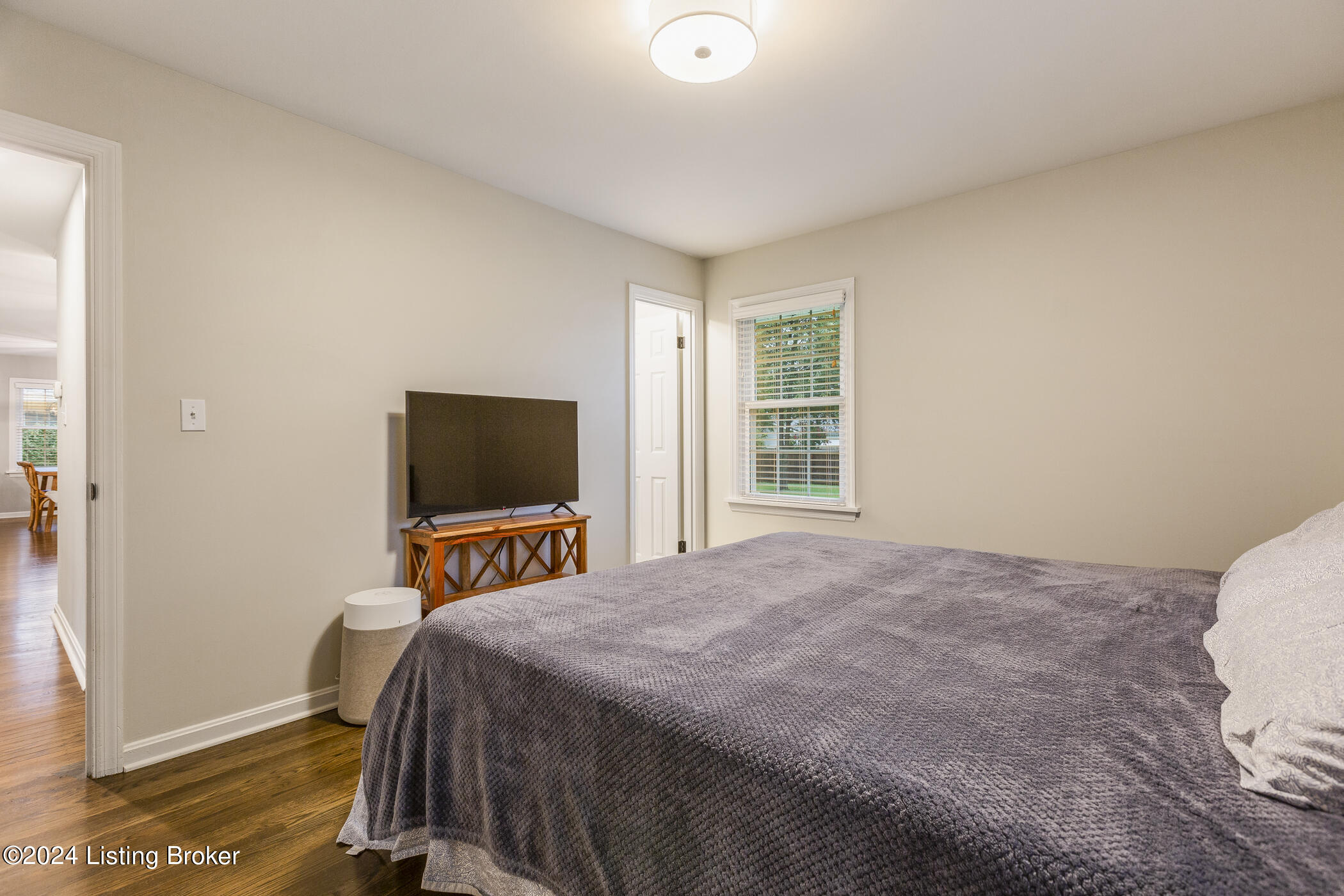 1928 Buttonwood Road Louisville, KY 40222 - Photo 29 of 46 Primary bedroom
