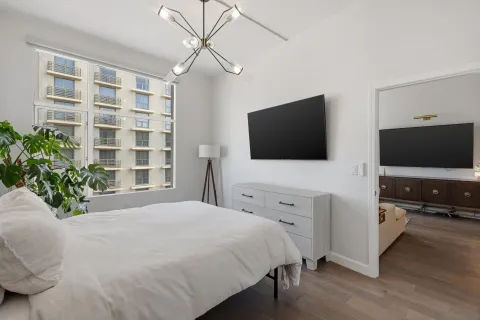 $645,000 | 530 K Street, Unit 1015, San Diego, CA 92101