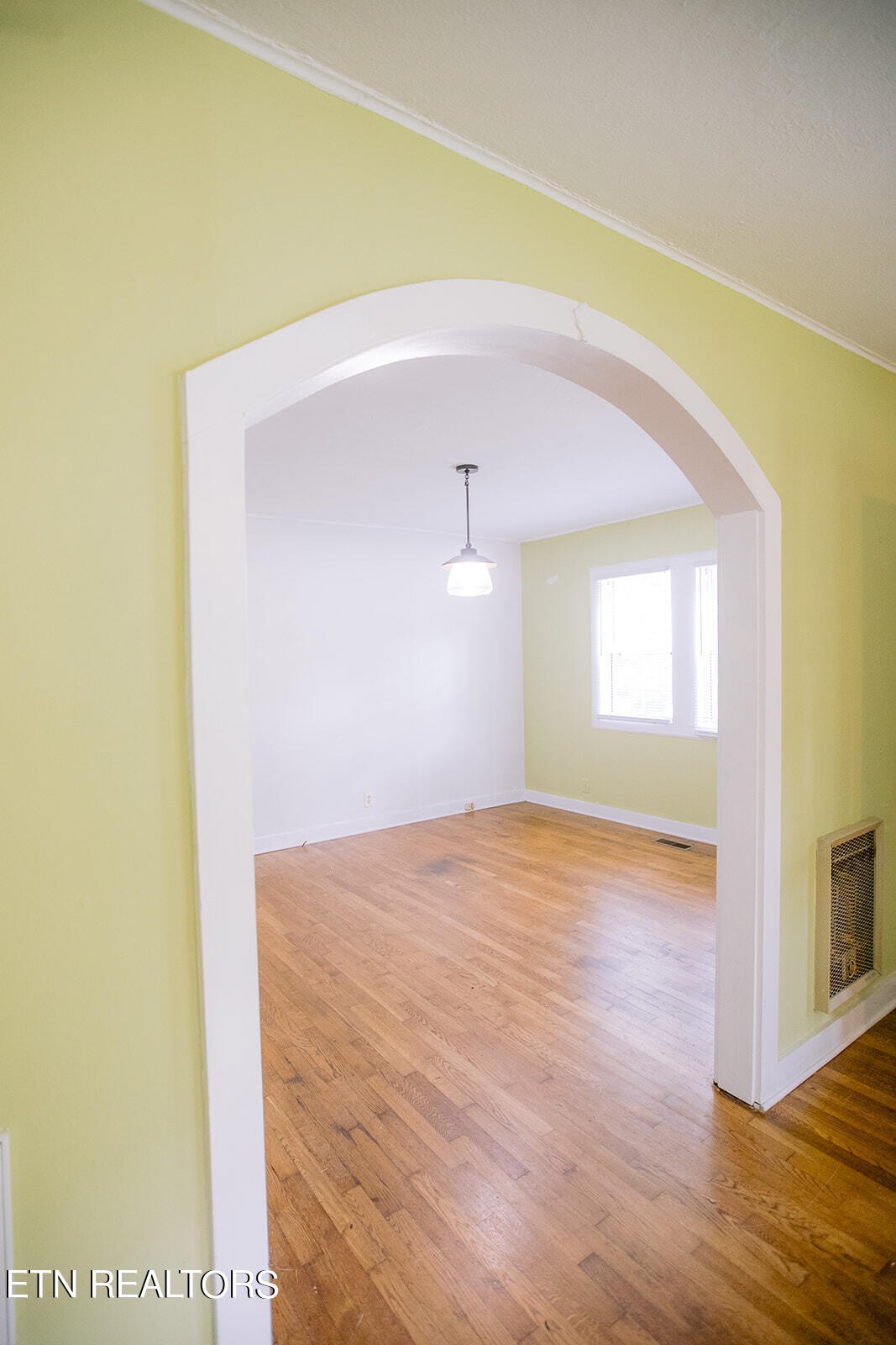 1035 Deaderick Road Knoxville, TN 37920 - Photo 6 of 12 Gallery Image 6
