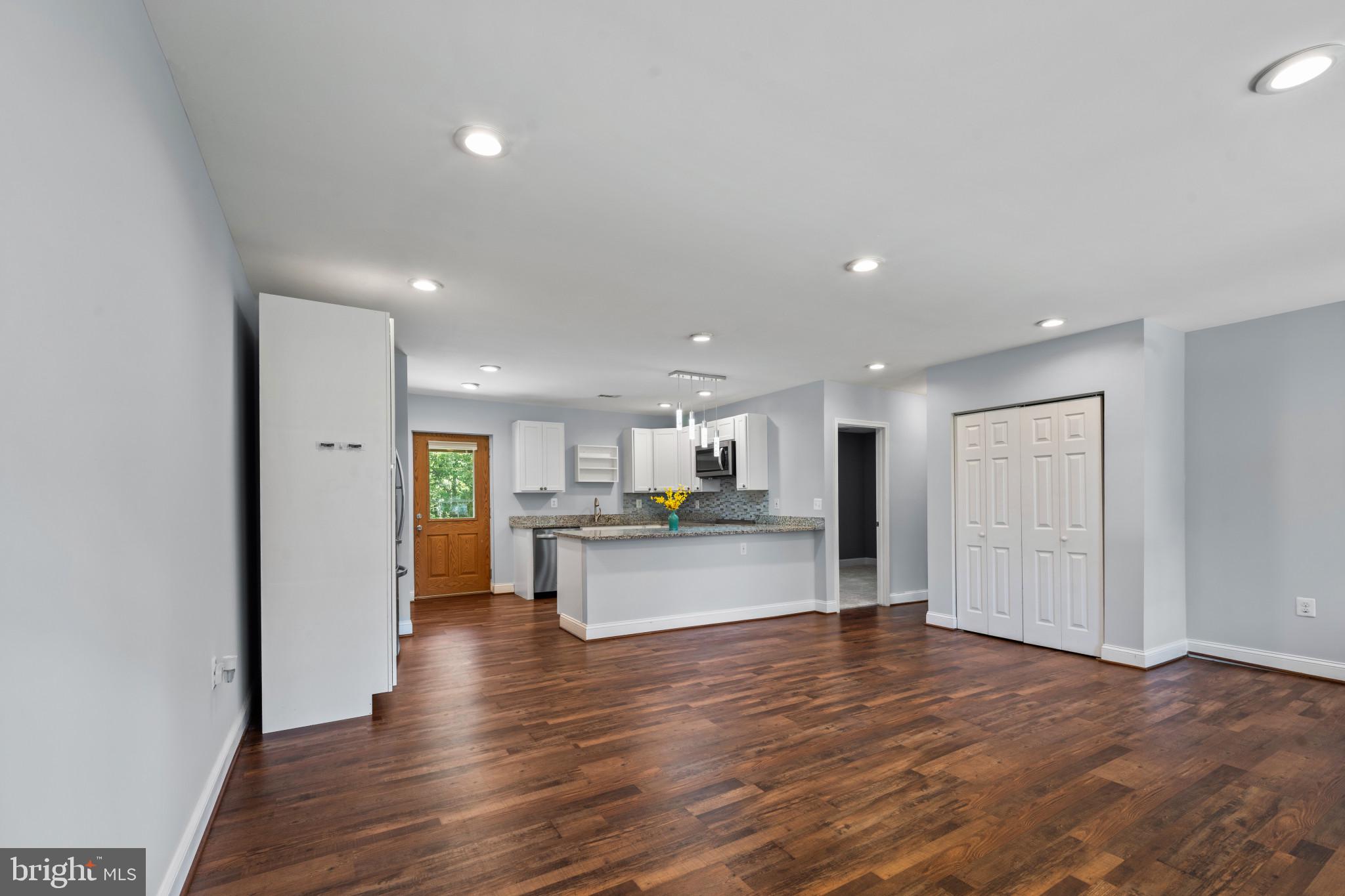 1342 Edna Road Pasadena, MD 21122 - Photo 11 of 31 Gallery Image 11
