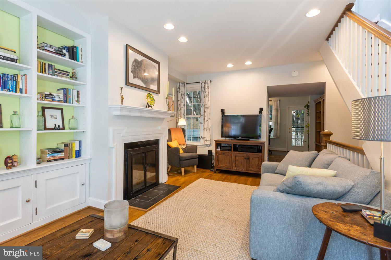 27 15th Street Southeast Washington, DC 20003 - Photo 13 of 34