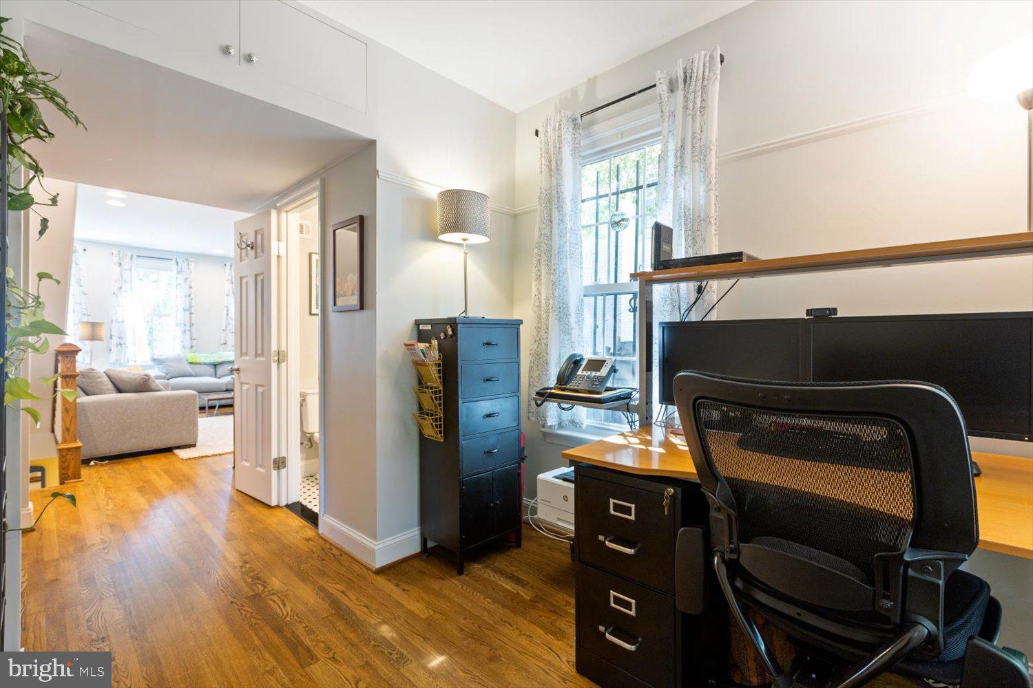 27 15th Street Southeast Washington, DC 20003 - Photo 18 of 34