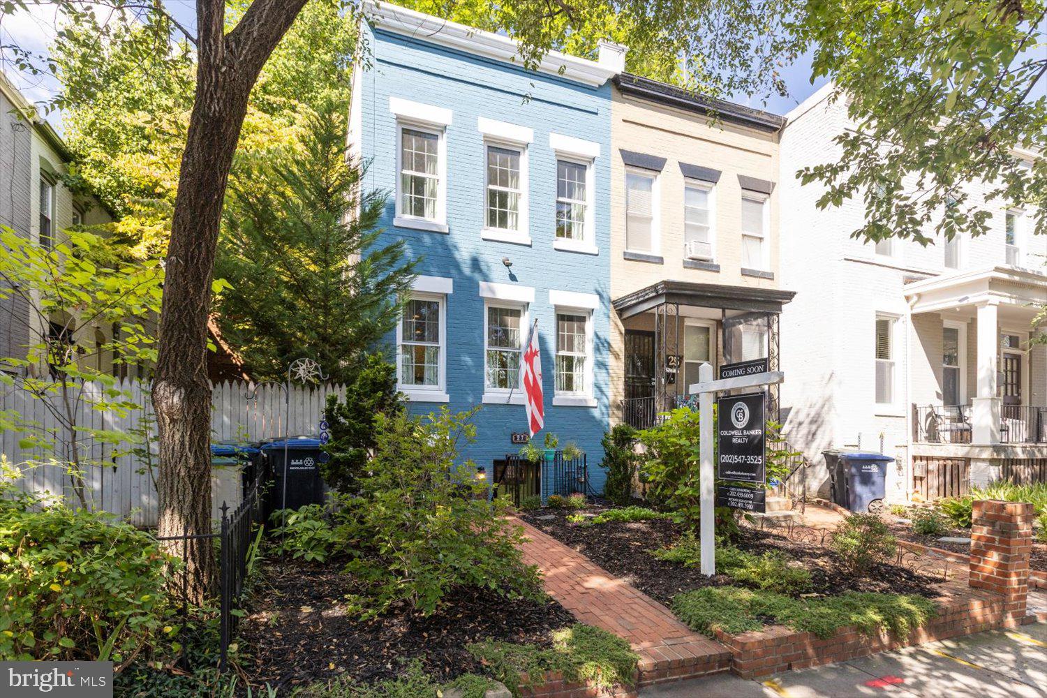 27 15th Street Southeast Washington, DC 20003 - Photo 2 of 34