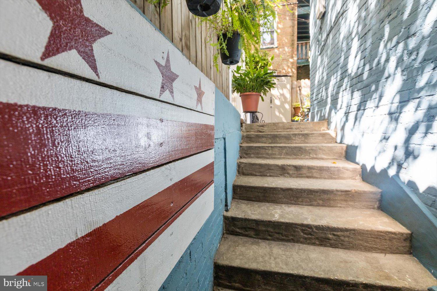 27 15th Street Southeast Washington, DC 20003 - Photo 29 of 34