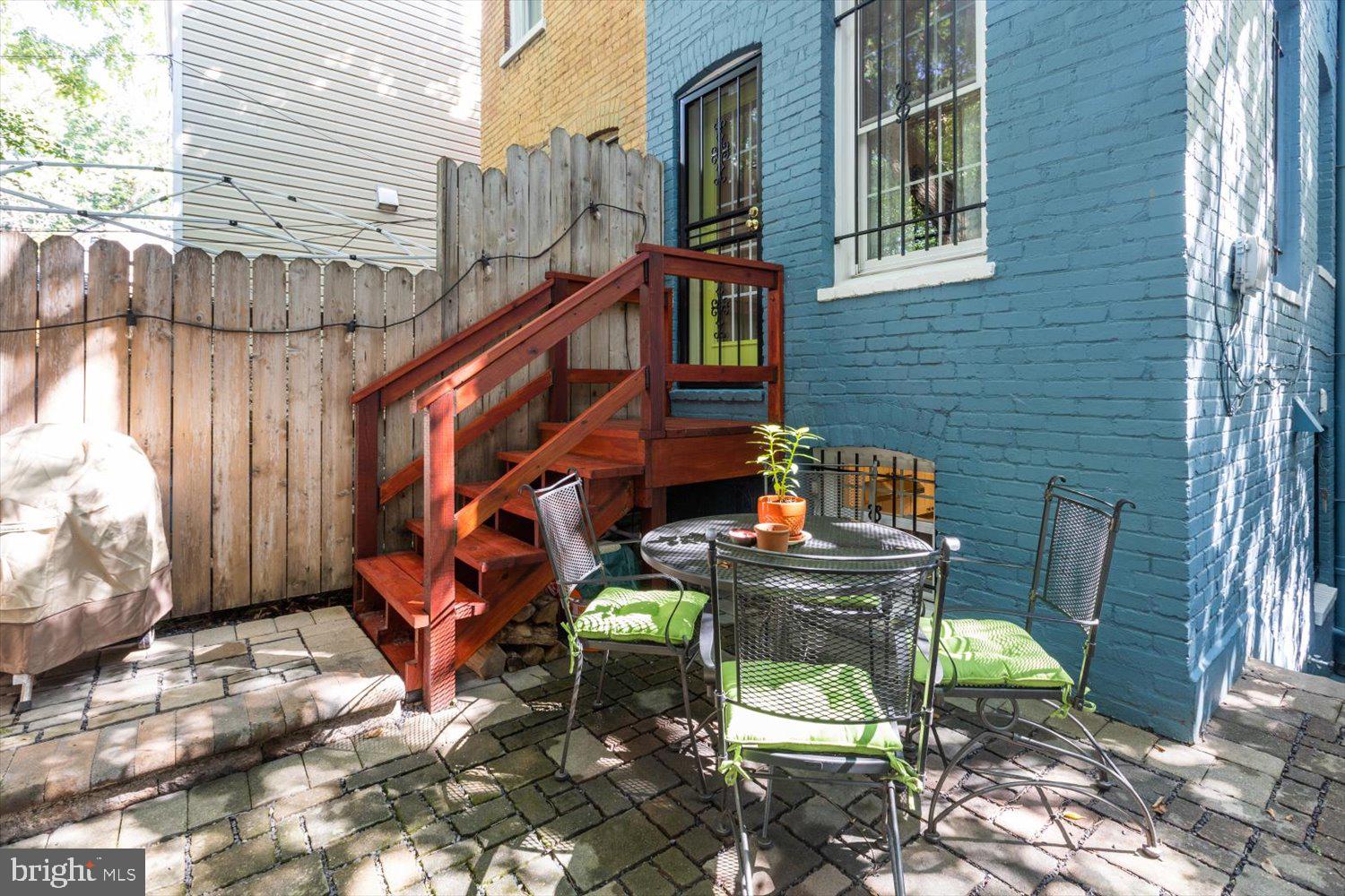 27 15th Street Southeast Washington, DC 20003 - Photo 33 of 34