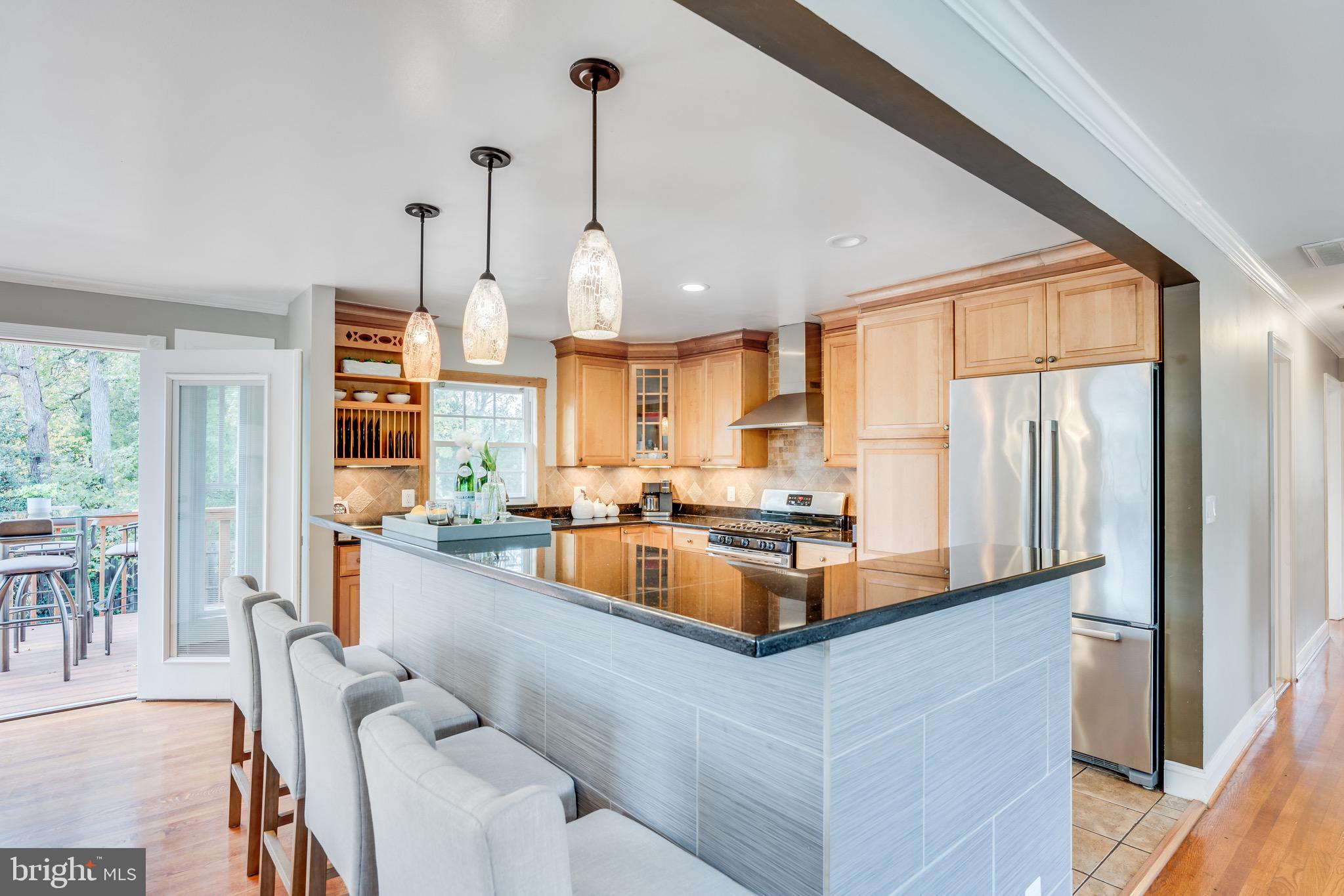 1201 Collingwood Road Alexandria, VA 22308 - Photo 15 of 35 Eat-in kitchen