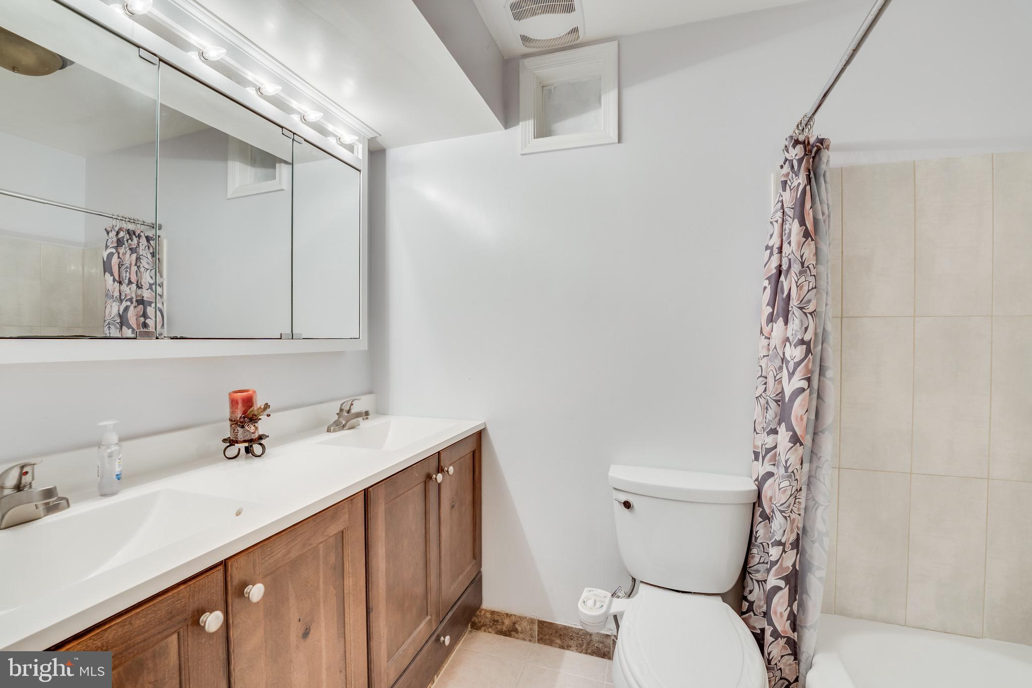 1201 Collingwood Road Alexandria, VA 22308 - Photo 23 of 35 Bathroom