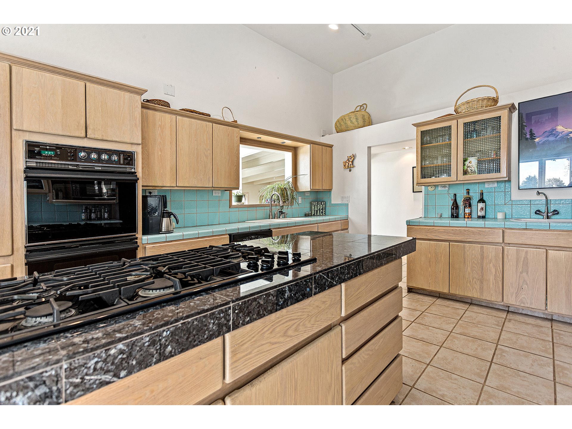 16705 Northwest Johnson Road Hillsboro, OR 97124 - Photo 10 of 32 Gallery Image 10