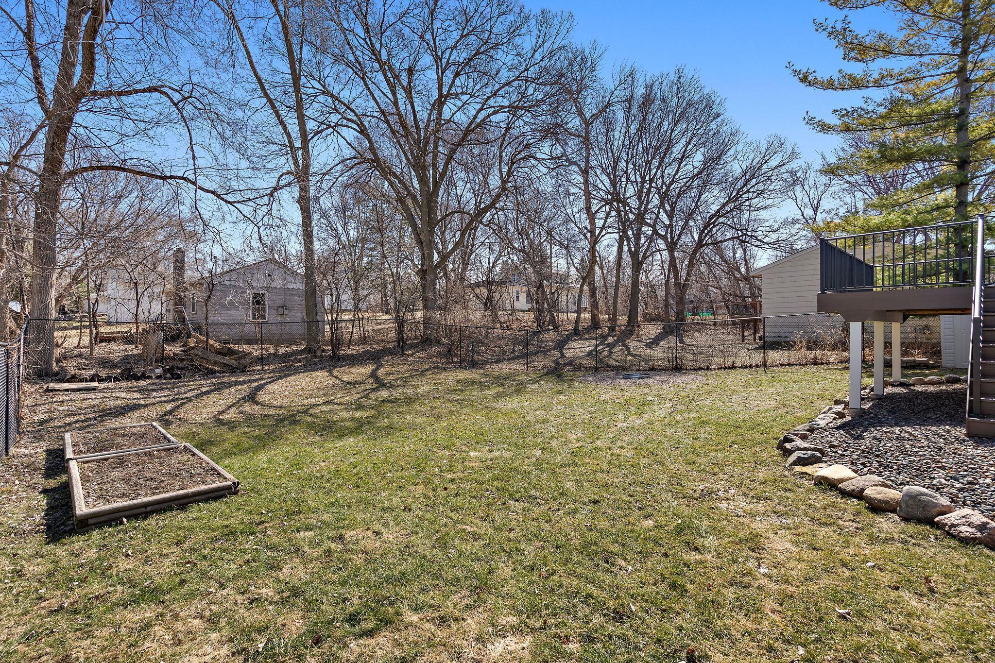 2760 Grove Lane Mound, MN 55364 - Photo 11 of 24