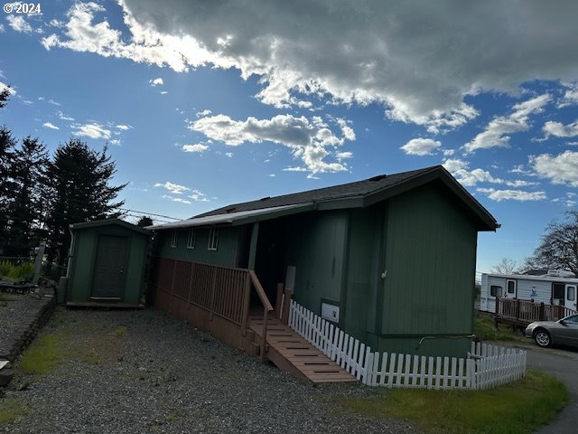 15061 Highway 101, Unit 4 Brookings, OR 97415 - Photo 3 of 12 a view of a balcony with a swing
