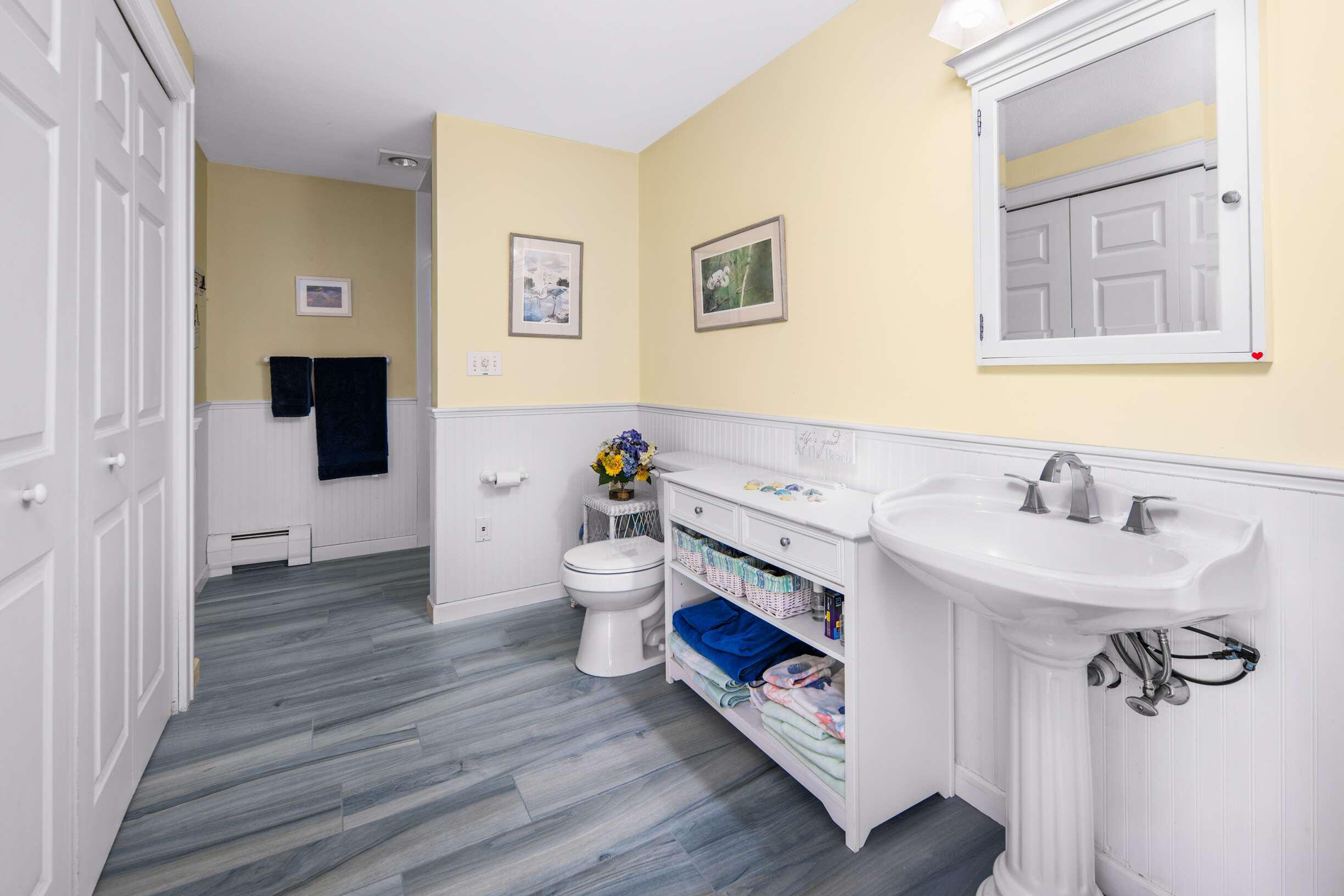 204 Nubble Road York, ME 03909 - Photo 13 of 32 Bathroom