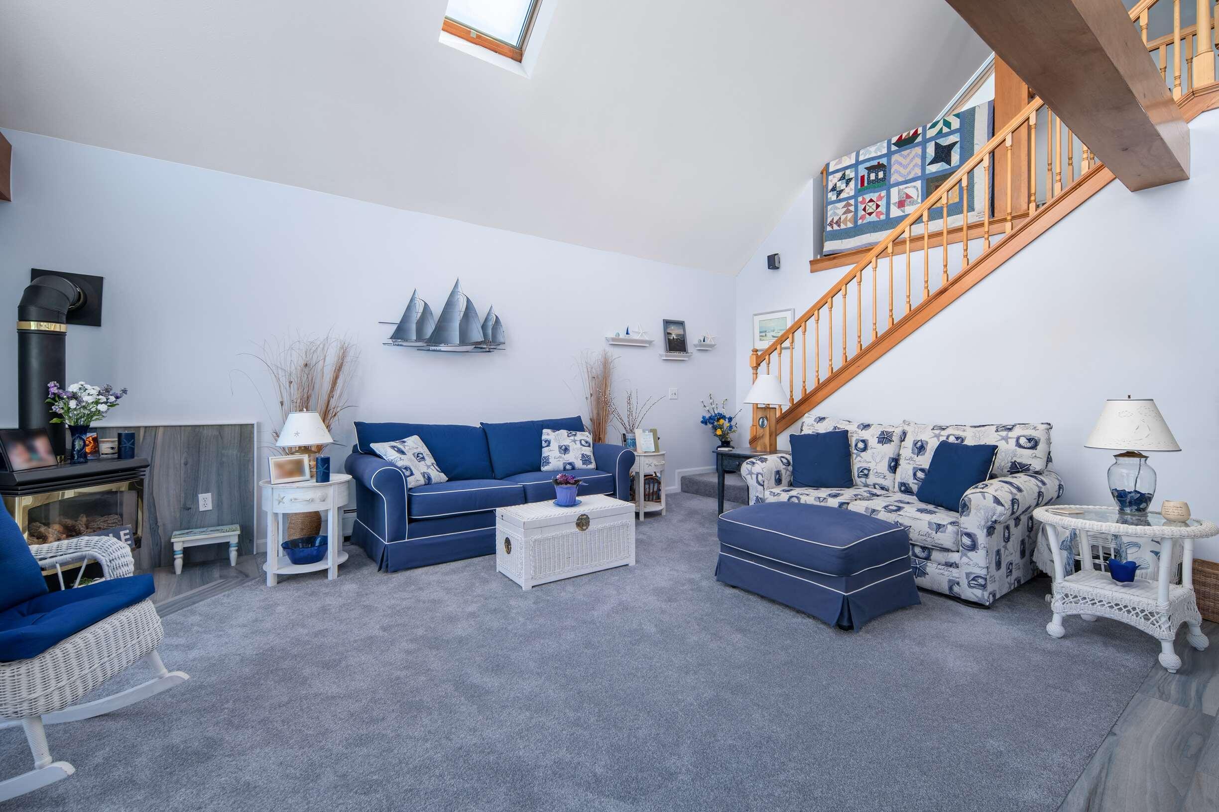 204 Nubble Road York, ME 03909 - Photo 14 of 32 Living Room