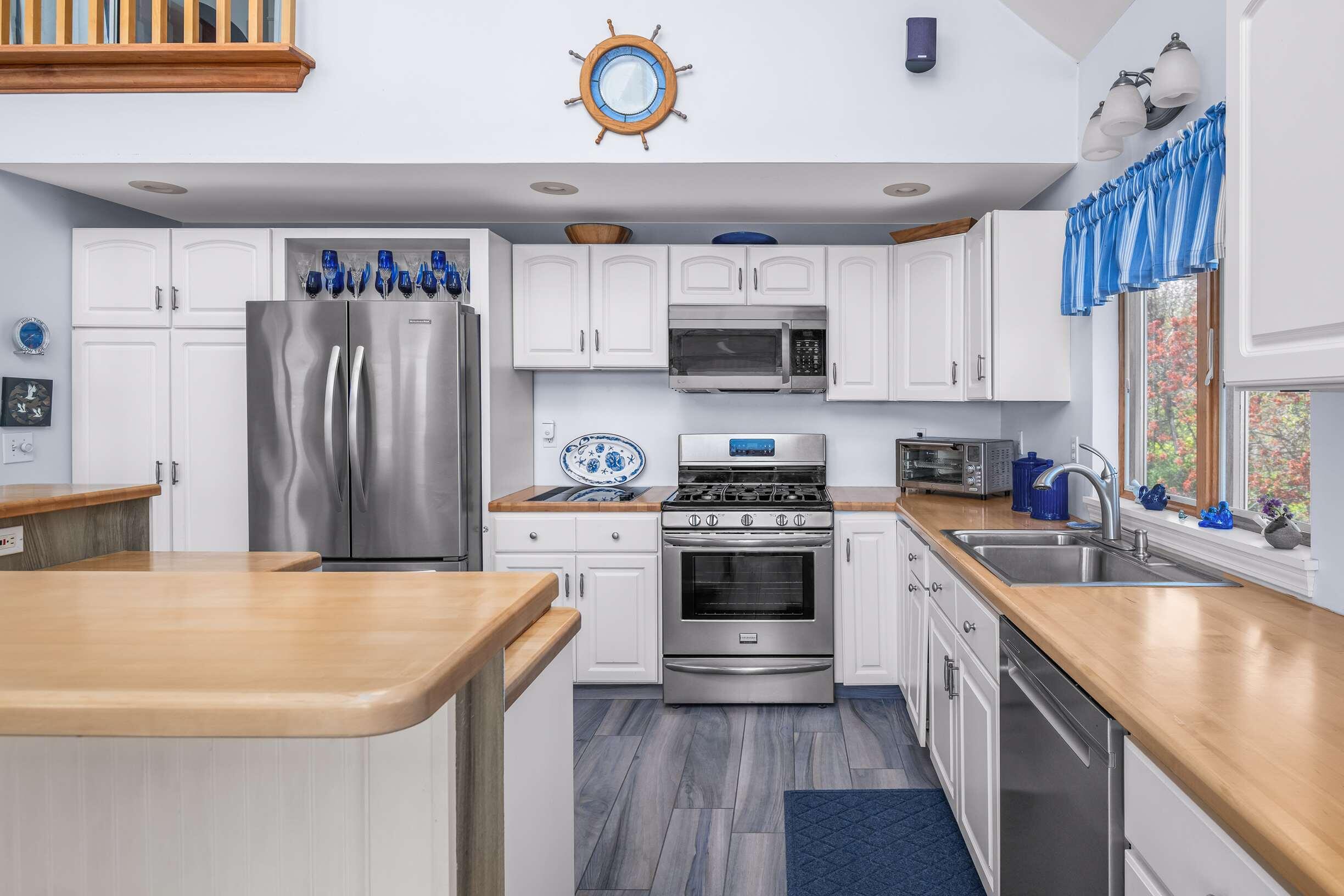 204 Nubble Road York, ME 03909 - Photo 7 of 32 Kitchen