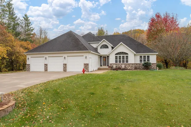 $599,900 | 3136 River Meadows Drive, Mankato, MN 56001
