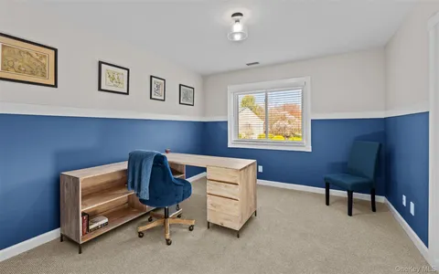 $775,000 | 163 Boathouse Lane, Unit 163, Bay Shore, NY 11706