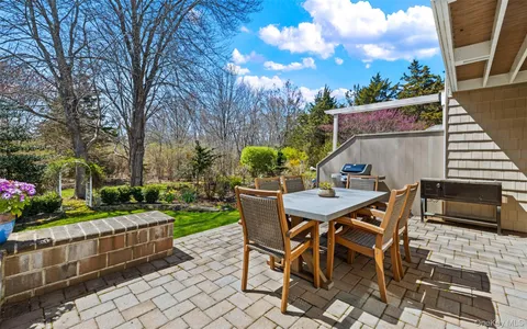 $775,000 | 163 Boathouse Lane, Unit 163, Bay Shore, NY 11706