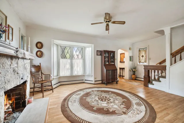 $298,750 | 9600 Central Avenue, Oak Lawn, IL 60453