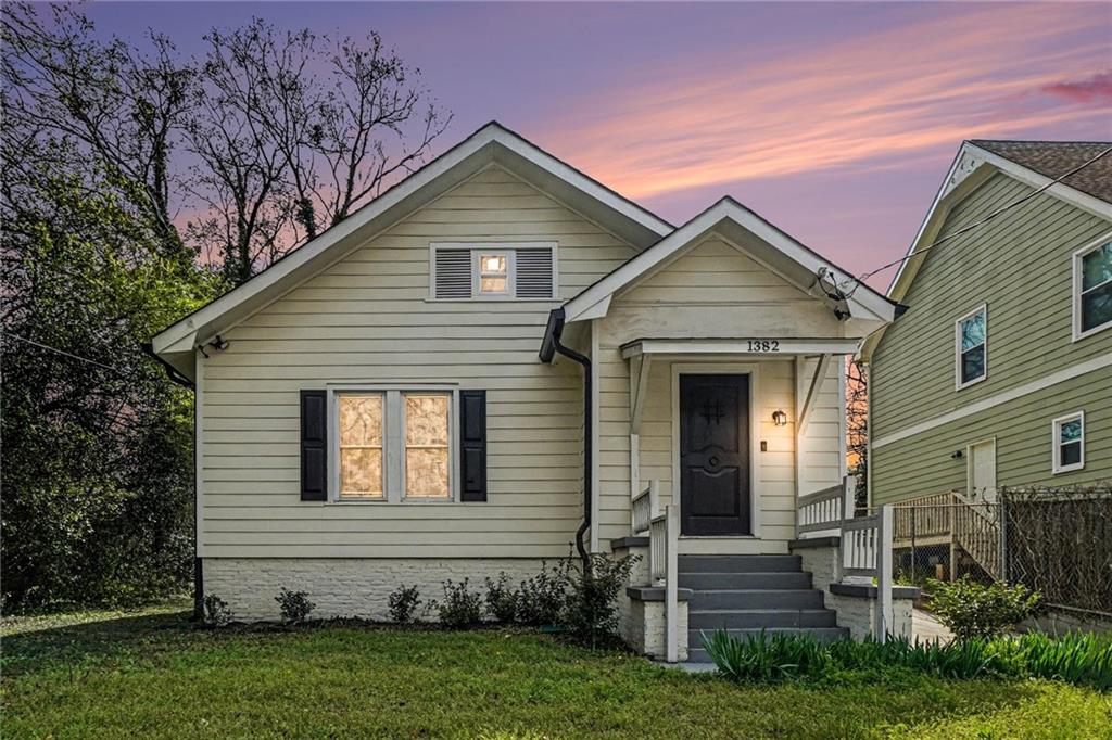 1382 Elizabeth Lane Atlanta, GA 30344 - Photo 1 of 27