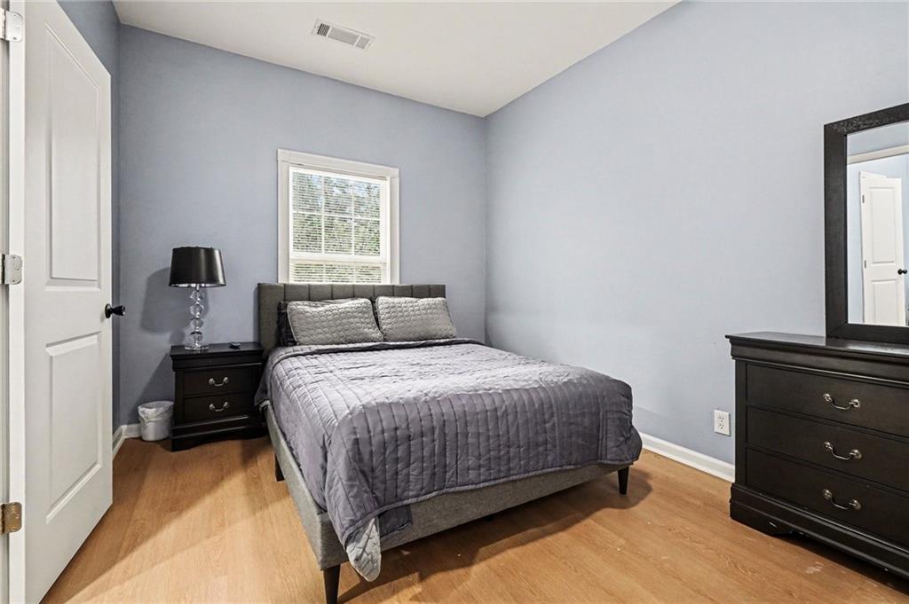 1382 Elizabeth Lane Atlanta, GA 30344 - Photo 16 of 27