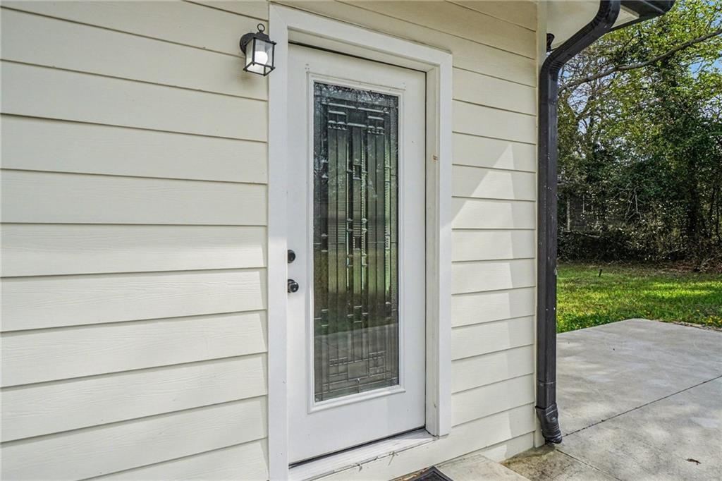 1382 Elizabeth Lane Atlanta, GA 30344 - Photo 21 of 27