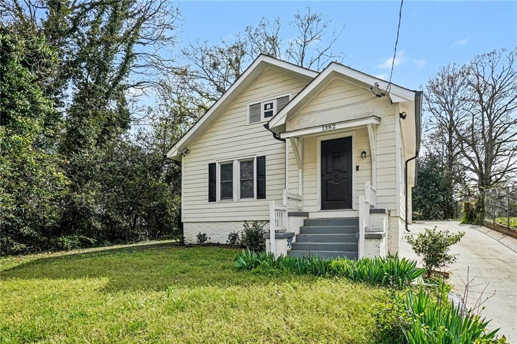 1382 Elizabeth Lane Atlanta, GA 30344 - Photo 25 of 27