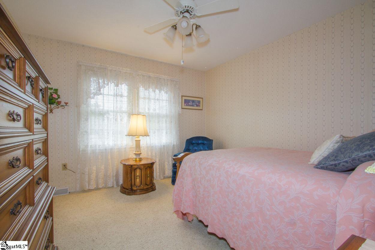 422 Broadway Lake Road Anderson, SC 29621 - Photo 17 of 36 Gallery Image 17