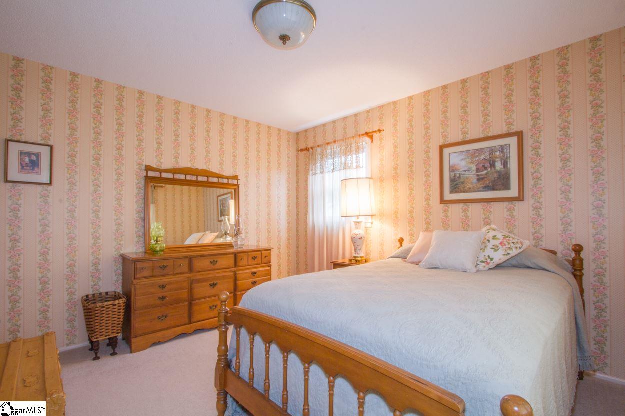 422 Broadway Lake Road Anderson, SC 29621 - Photo 22 of 36 Gallery Image 22