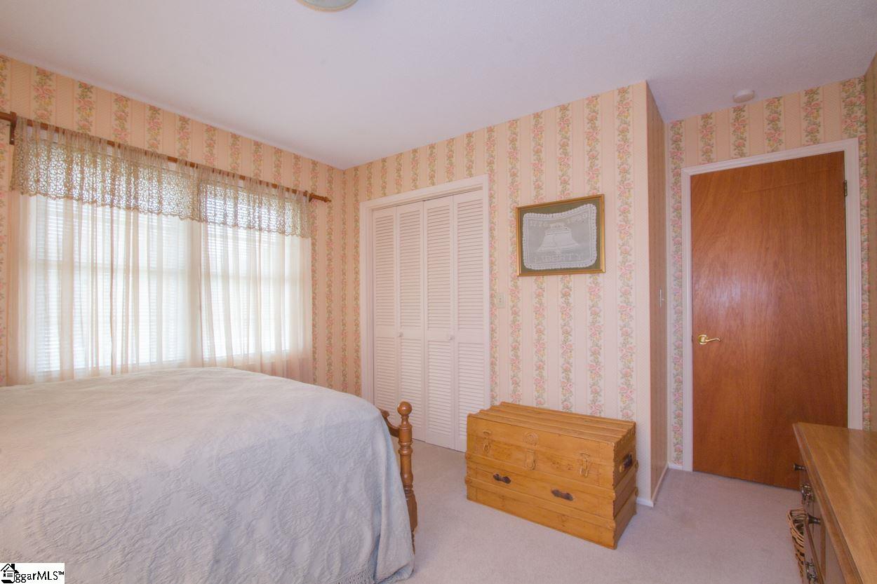 422 Broadway Lake Road Anderson, SC 29621 - Photo 23 of 36 Gallery Image 23