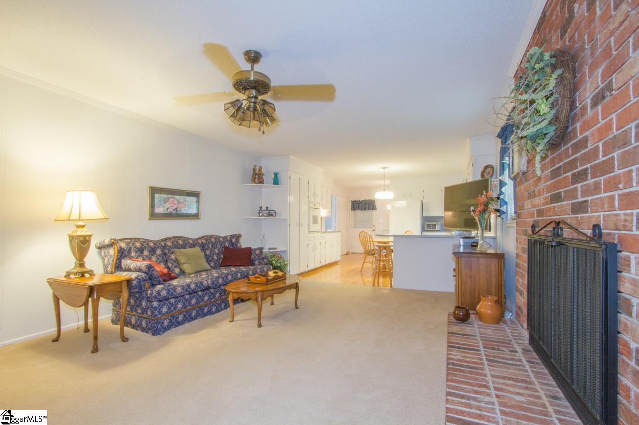 422 Broadway Lake Road Anderson, SC 29621 - Photo 6 of 36 Gallery Image 6