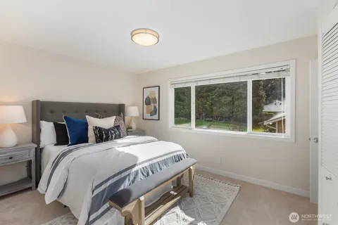 $1,139,950 | 12103 Southeast 70th Street, Newcastle, WA 98056