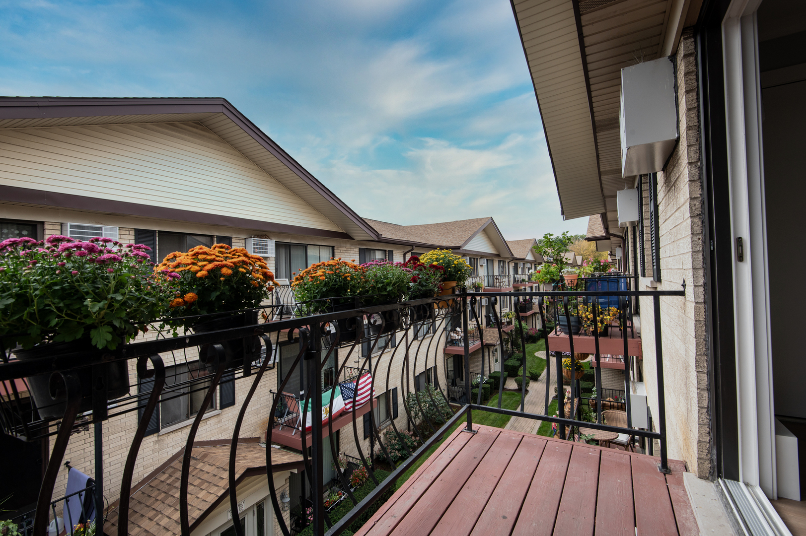 5159 North East River Road, Unit 312 Chicago, IL 60656 - Photo 35 of 42 a view of a balcony