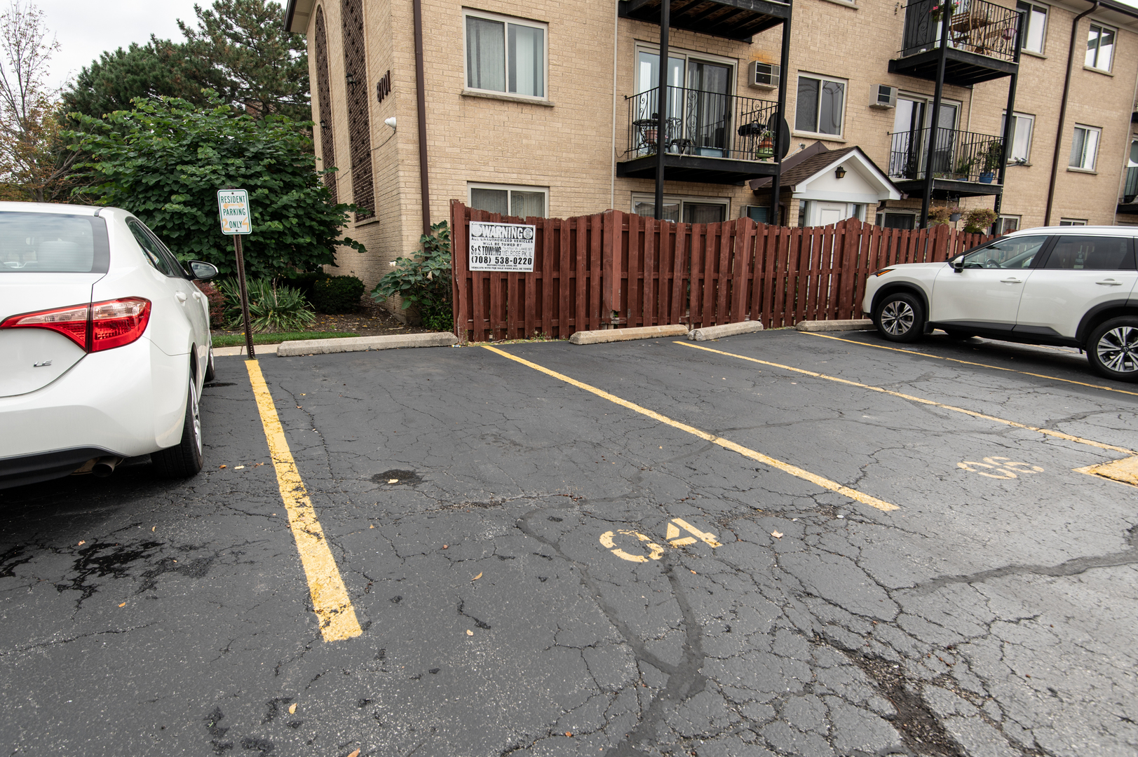 5159 North East River Road, Unit 312 Chicago, IL 60656 - Photo 42 of 42 a view of parking area