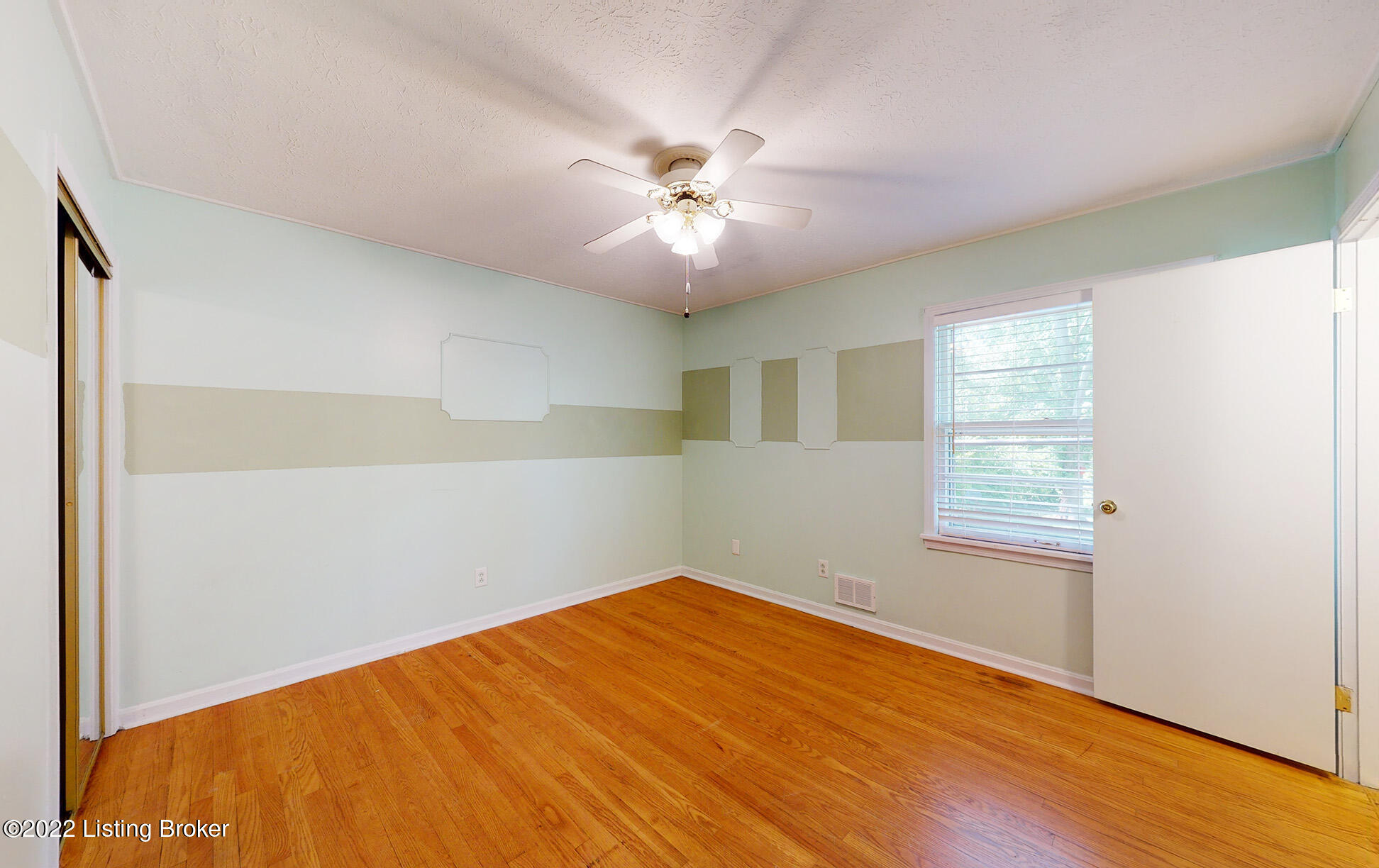 810 Flicker Road Louisville, KY 40214 - Photo 24 of 60 810-Flicker-Rd_024