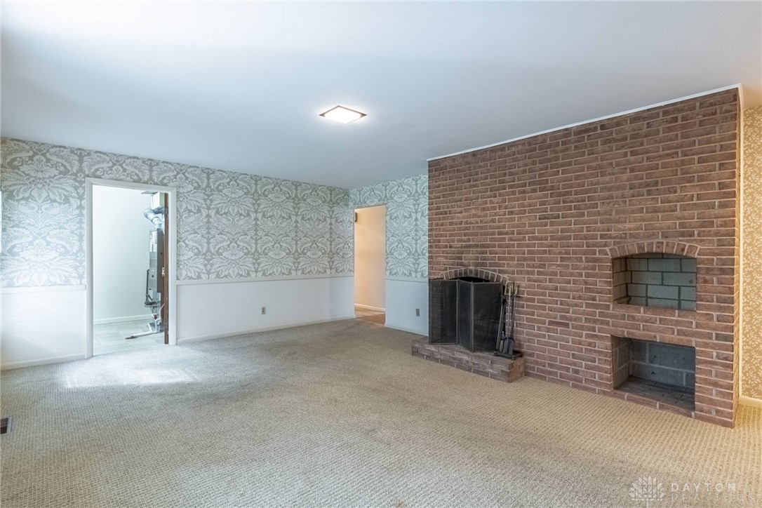 6070 Waterloo Road Dayton, OH 45459 - Photo 12 of 34 Family Rm