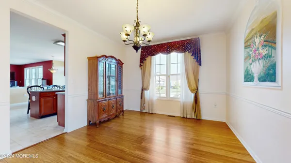 a view of livingroom with hardwood