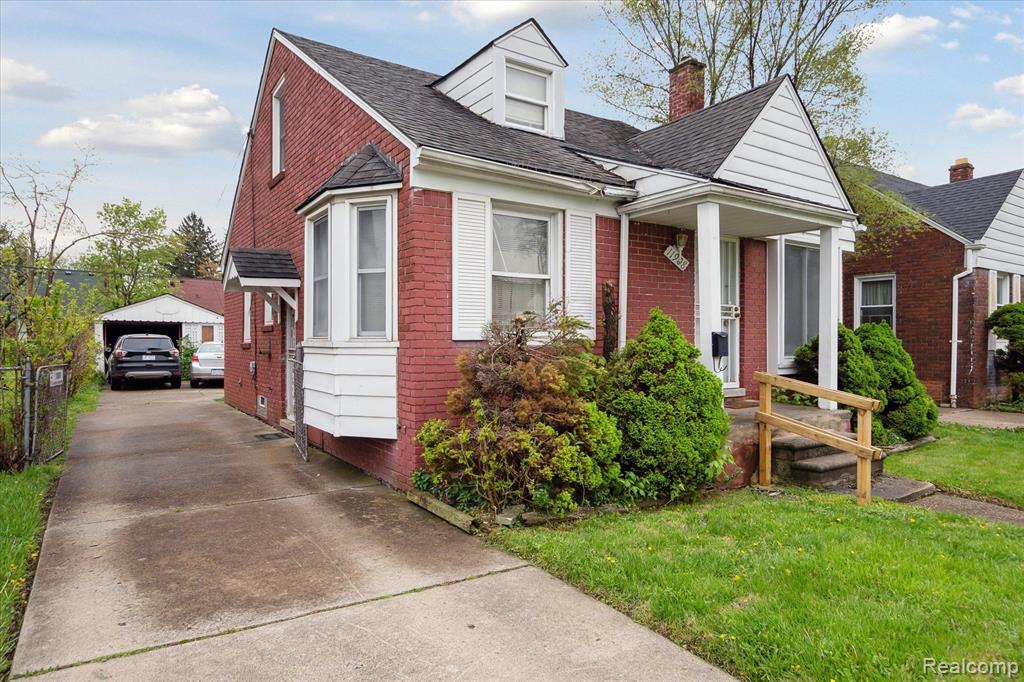 11908 Roxbury Street Detroit, MI 48224 - Photo 2 of 38