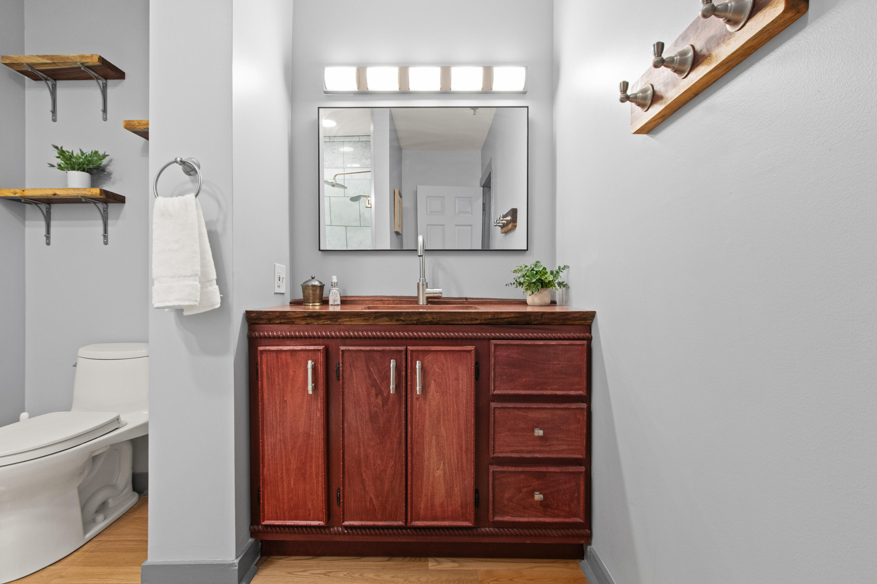 150 Middle Street, Unit 4J Portland, ME 04101 - Photo 24 of 29 Full Bathroom