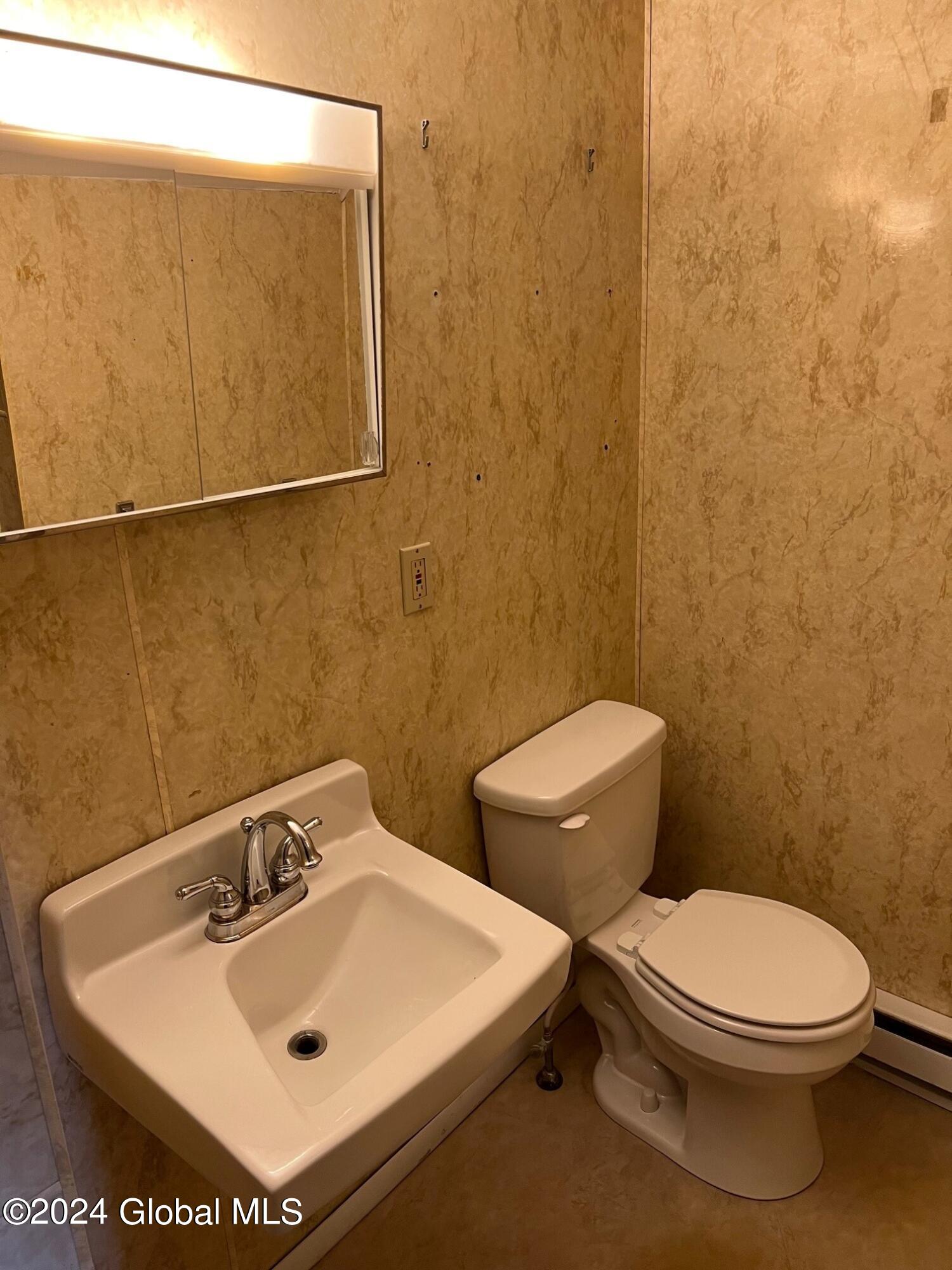 142 Old Loudon Road, Unit 2 Colonie, NY 12110 - Photo 3 of 8 bath