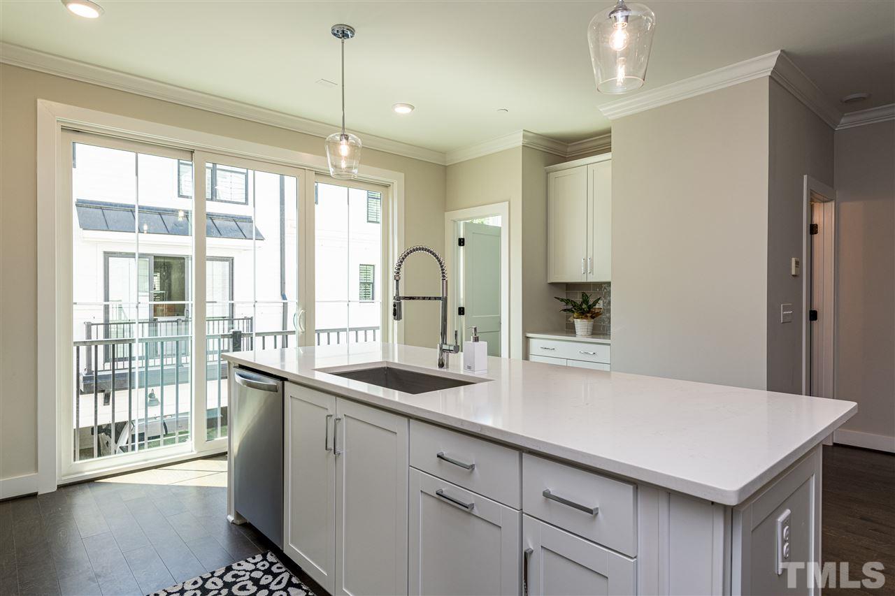 1610 Draper View Loop, Unit 105 Raleigh, NC 27608 - Photo 13 of 30