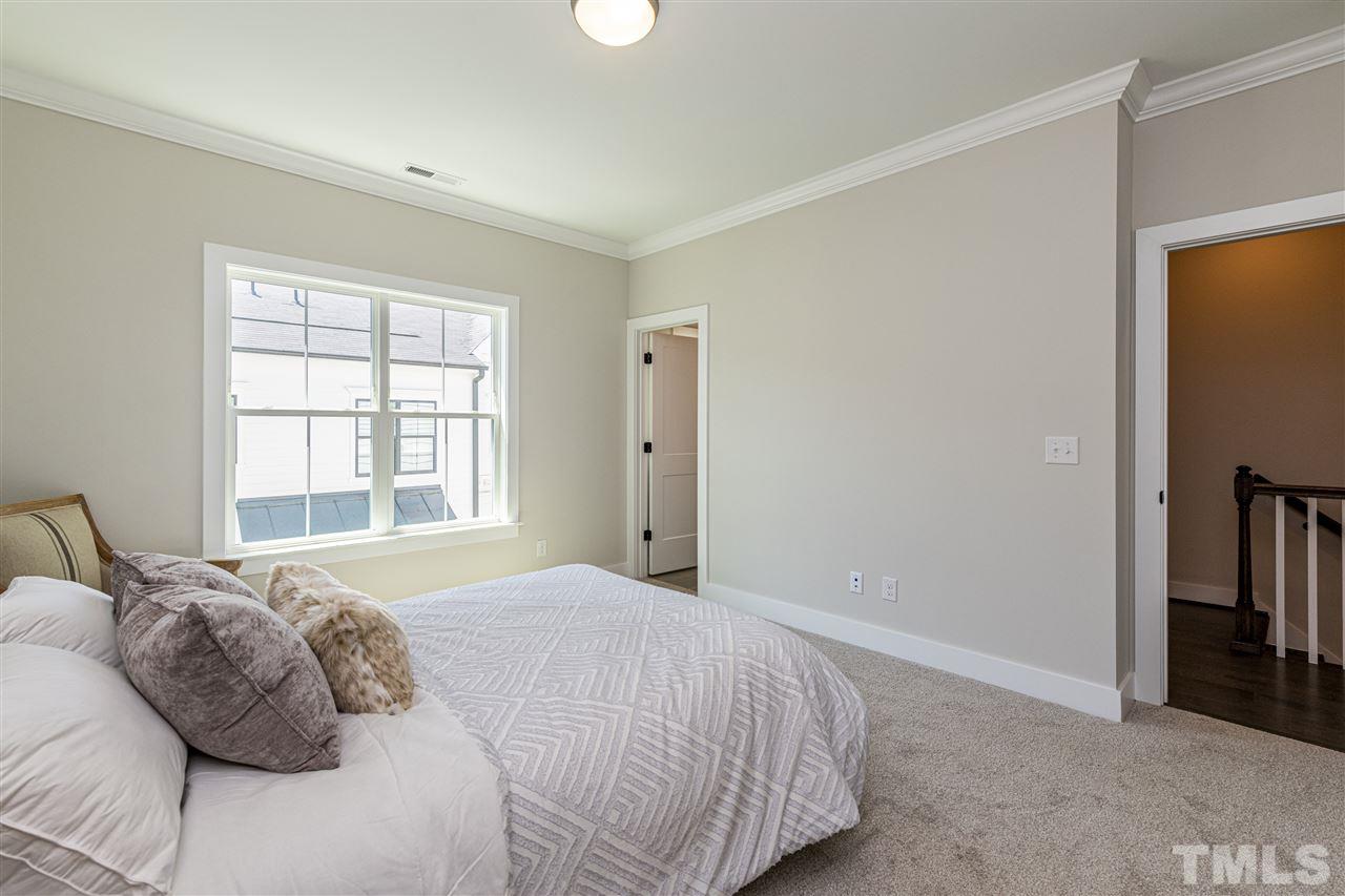 1610 Draper View Loop, Unit 105 Raleigh, NC 27608 - Photo 26 of 30