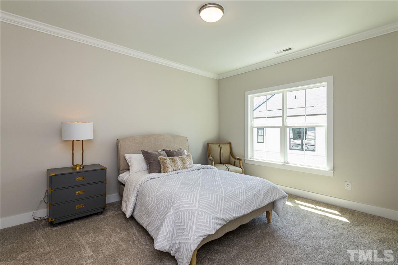 1610 Draper View Loop, Unit 105 Raleigh, NC 27608 - Photo 27 of 30