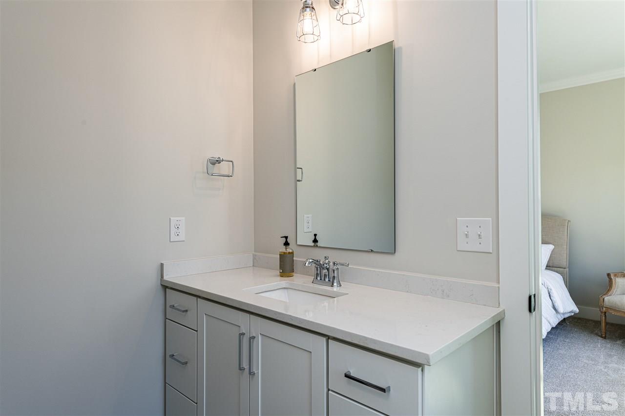 1610 Draper View Loop, Unit 105 Raleigh, NC 27608 - Photo 29 of 30