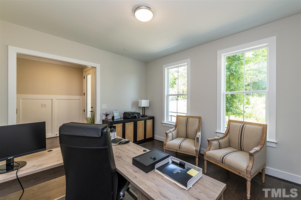1610 Draper View Loop, Unit 105 Raleigh, NC 27608 - Photo 5 of 30
